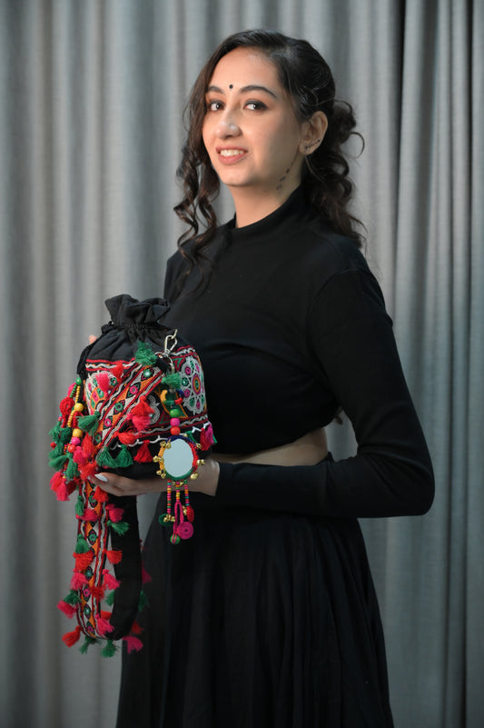 The Kutchkari Potli bag